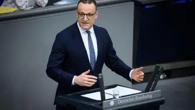 Jens Spahn und Ehemann Daniel Funke sind Väter geworden