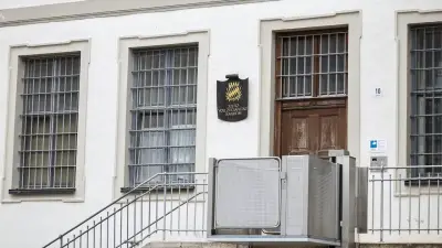 JVA-Beamter soll Handys und Drogen geschmuggelt haben – Prozess in Nördlingen
