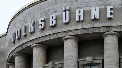 Lesermeinung: Subventionen für „Pippifax eines Schwimmbades“ an der Volksbühne