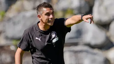Marcel Rapp will mit dem FC St. Pauli wieder aktiven Fußball spielen lassen