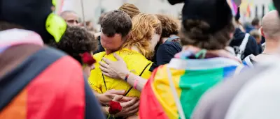 Merz nach CSD-Angriff: „Wir sind mehr, wir sind stärker“