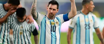 Messi mit dicker Beule: Argentinien zittert sich ins Achtelfinale