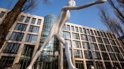 Munich Re übertrifft Analystenerwartungen mit 2,2 Mrd Euro Gewinn