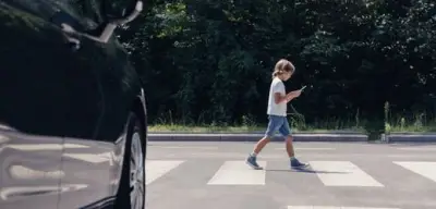 Neue EU-Vorschrift: Autos bremsen ab 7. Juli automatisch für Fußgänger und Radfahrer