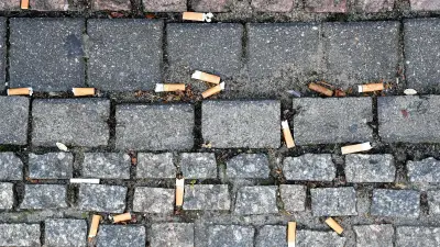 Ordnungsamt Mitte kontrolliert Kippen-Sünder: Kaum Bußgelder