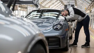 Porsche steigert Gewinn trotz Absatzminus um ein Drittel