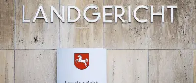 Prozessauftakt: MHH-Arzt weist Tötungsvorwürfe zurück