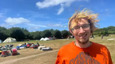 Punk-Protestcamp auf Sylt gestartet: „Normalize Revolution“