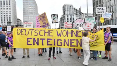 Schlechte Woche für Wegner: Regen, Umfrage-Tief und Vergesellschaftungsverbot