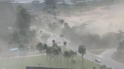 Schwerer Sturm fegt über Copacabana: Rio de Janeiro getroffen