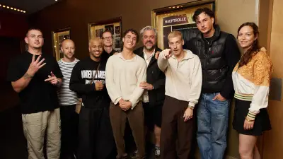 „Sonne und Beton“-Team feiert Reunion im Zoo Palast