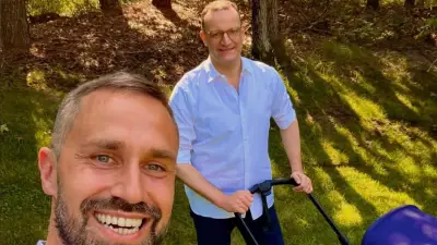Spahn tritt als Fraktionschef zurück: Baby und Machtkampf in der Union