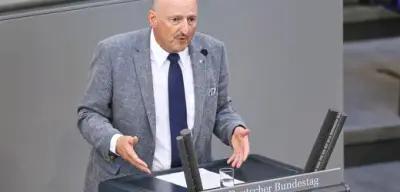 SPD-Sozialexperte fordert 10 Jahre Übergangsfrist für Ende der Rente mit 63