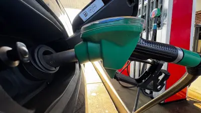 Sprit-Wut: Deutsche zahlen bis zu 63 Cent mehr pro Liter als Nachbarn
