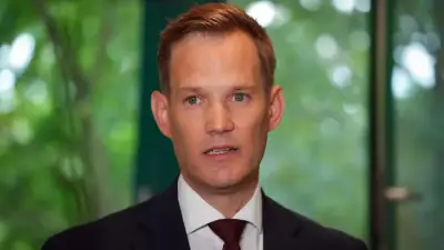 Streeck wirft Tabaklobby Stalking-ähnliche Methoden vor