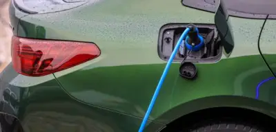Studie: E-Autos seit 2020 inflationsbereinigt 18 Prozent billiger