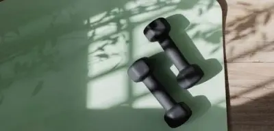 Svenja Kinder: Mentaltrainerin und Fitnessexpertin für einfache Übungen
