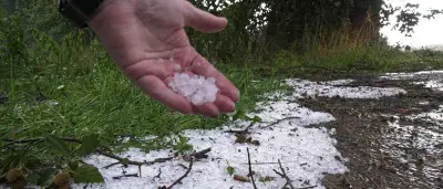 Tennisballgroßer Hagel in Norddeutschland: Massive Schäden und Chaos