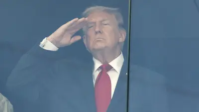 Trump verhängt 50-Prozent-Zoll auf kanadische Importe – Eishockey-Ausrüstung betroffen