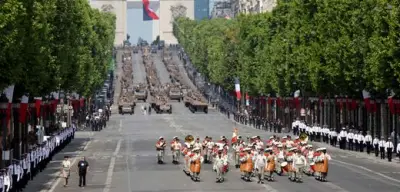 Ukraine-Koalition in Paris: Selbstfeier und Hoffnung auf Raketenabwehr