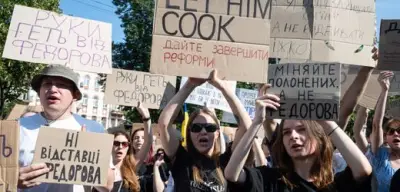 Ukraine: Proteste nach Entlassung von Verteidigungsminister Fedorow
