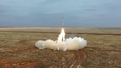 Ukraine: Russland feuert ballistische Raketen auf Kiew – Newsblog