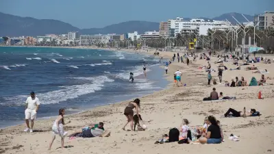 Urlaub 2026: Flüge 8,5% teurer – Griechenland bleibt günstig