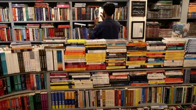 US-Firma kauft massenhaft Bücher in Deutschland – KI-Training hinter Bestellungen