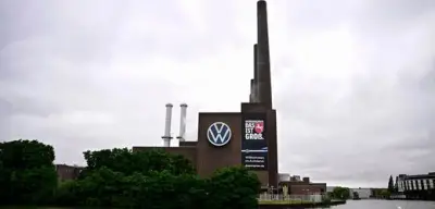 VW-Chef Blume droht erstmals mit Abbau von 50.000 Stellen