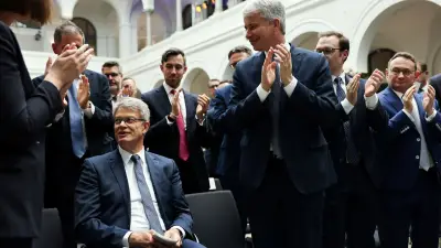 Wechsel im Verkehrsministerium: Applaus für Schnieder, Klatsche für Merz