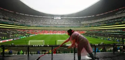 WM-Achtelfinale Mexiko-England wegen Unwetter verschoben