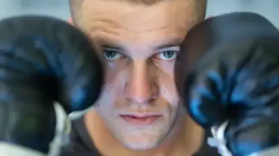Zachenhuber verliert WM-Kampf knapp – Joshua siegt spektakulär