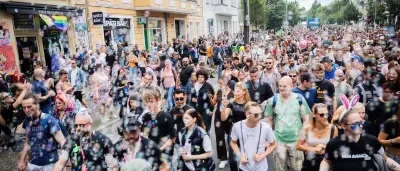 Zug der Liebe abgesagt: Technoparade nach CSD-Anschlag in Berlin gestrichen