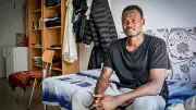 20 Jahre in Flüchtlingsunterkünften: Das Warten zermürbt Ahmad Abubakar Osman