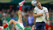28 Minuten: Dan Burn stellt WM-Rekord mit sechs Klärungsaktionen auf