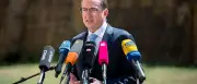 31 afghanische Straftäter abgeschoben: Dobrindt bestätigt Abschiebeflug