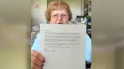 96-jährige Oma pfeift auf Partyverbot im Seniorenheim