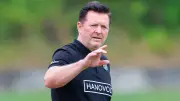 96-Trainer Titz schlägt Kader-Alarm nach Pokal-Blamage