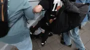 AfD-Parteitag in Erfurt: Journalist von Linken attackiert und blutig getreten