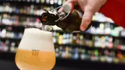 Alkoholfreies Bier boomt: Plus 6,5 Prozent, klassisches Bier verliert 5,8 Prozent