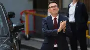 Andy Burnham: Vom Arbeiterkind zum britischen Premierminister