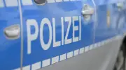 Autoangriff in Mariendorf: 18-Jähriger mit Messer lebensgefährlich verletzt