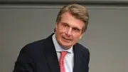 Autounfall auf B27: CDU-Politiker Thomas Bareiß schwer verletzt – Not-OP
