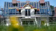 Bauzinsen aktuell: Sparpotenzial durch Vergleich von Kreditvermittlern