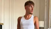 Bayern-Star Lennart Karl im türkisen Hingucker-Outfit in Paris