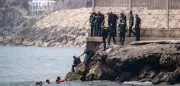 Über 1500 Migranten schwimmen nach Ceuta – Regionalpräsident fordert Militär
