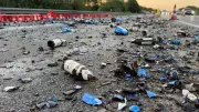 Bier-Chaos auf A5 bei Offenburg: 80 Kisten auf Fahrbahn verstreut