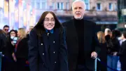 Billie Eilish Konzertfilm: Fan-Paket ersteigern für „Ein Herz für Kinder“