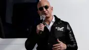 Blue Origin: Jeff Bezos sammelt zehn Milliarden Dollar ein
