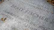 Bodentafel erinnert an Nazi-Mord an Beate Fischer vor 32 Jahren